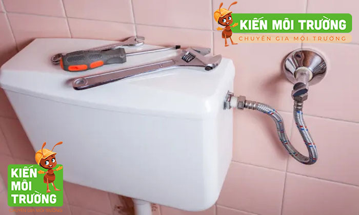 bồn cầu không có nước