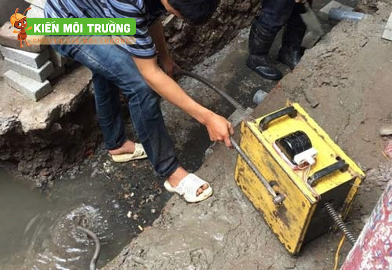 thông tắc cống tại Khoái Châu