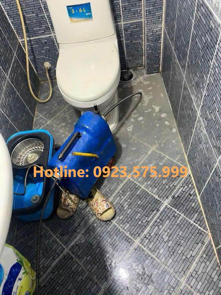 Thông tắc cống tại Bá Thước 