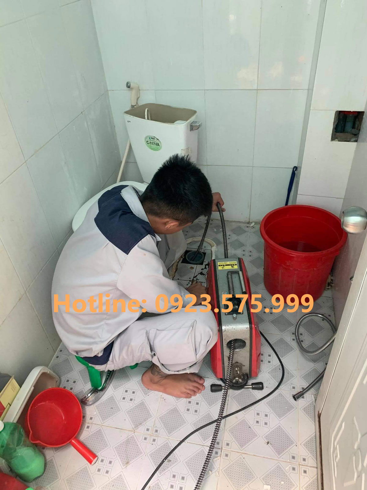 Thông tắc cống tại Cẩm Thủy