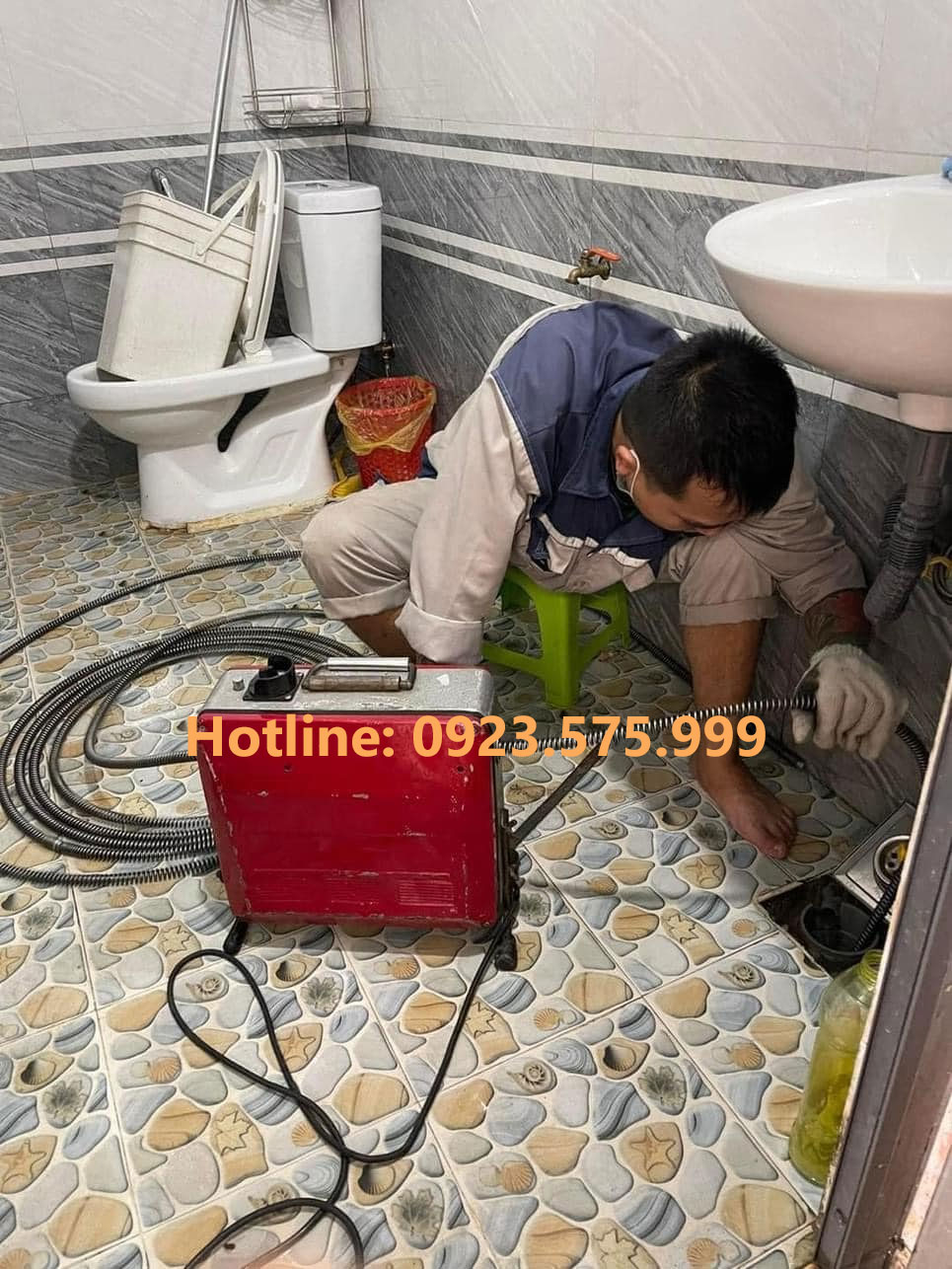 Thông tắc cống tại Lạng Giang 