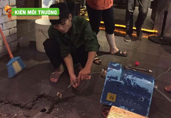 Thông tắc cống tại Trung Kính