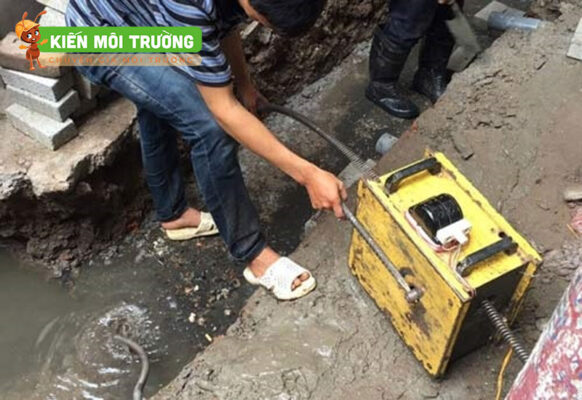 Thông tắc cống tại Sơn Động Giá rẻ trọn gói, có mặt sau 15p [ BH 3 năm]