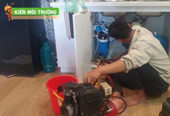 Thông tắc cống tại Hoa Lư