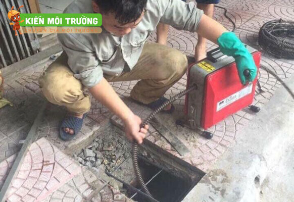 Thông tắc cống tại Tam Điệp