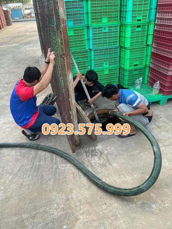 Hút hầm cầu Quận Tân Phú